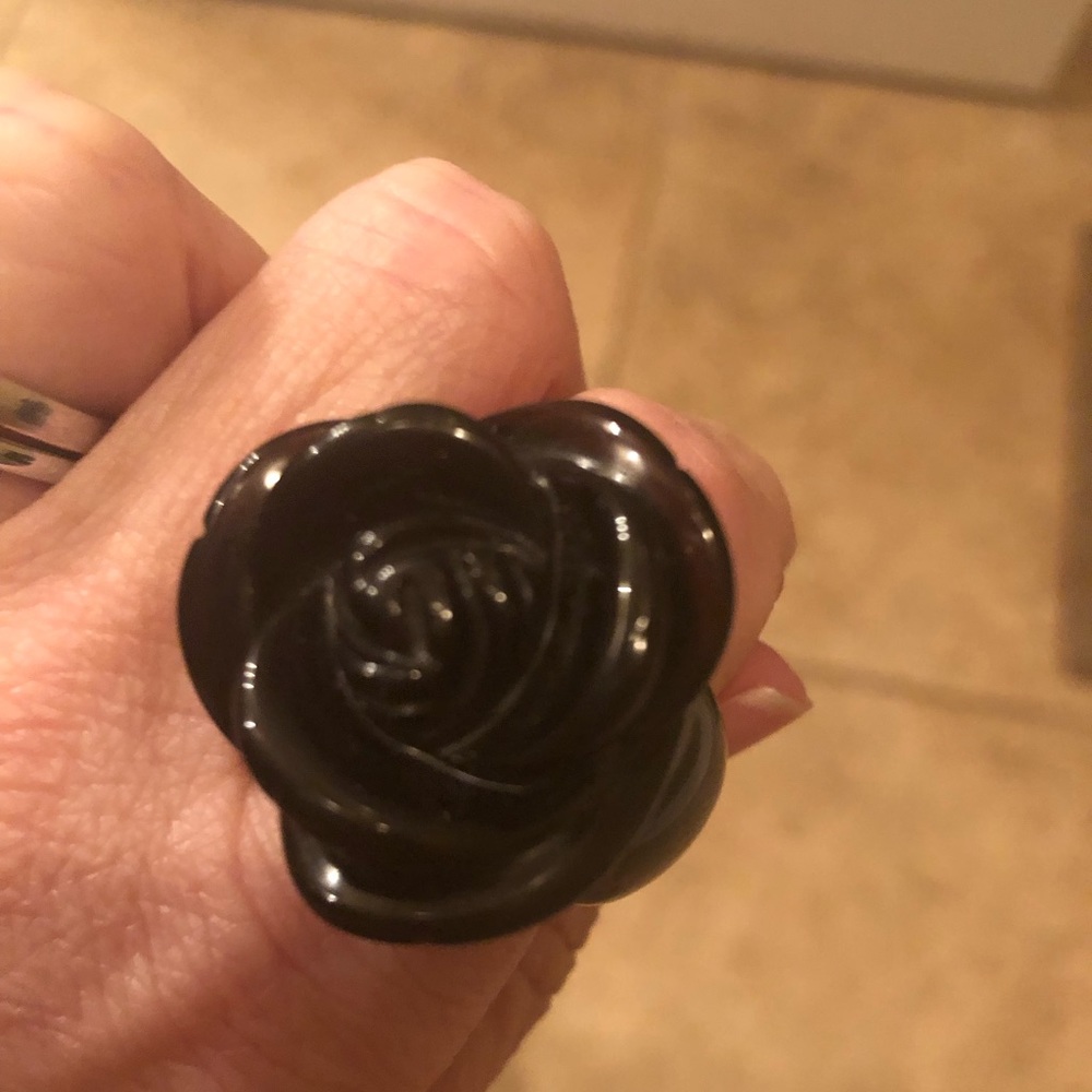 Solid black Onyx rose ring size 7